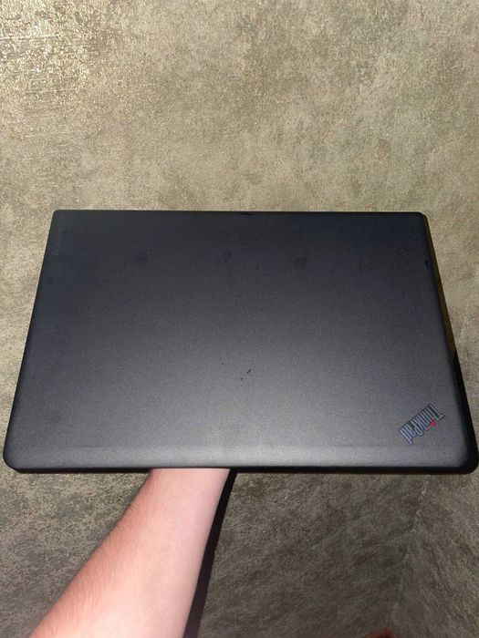 Lenovo ThinkPad E560 / Core i7 / 16ГБ / SSD 256ГБ / AMD Radeon R7 M370