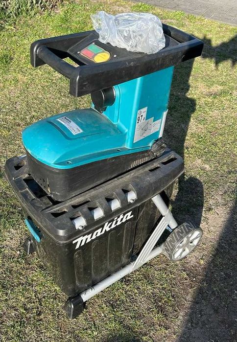 MAKITA rozdrabniacz do gałęzi UD2500 2500W na części