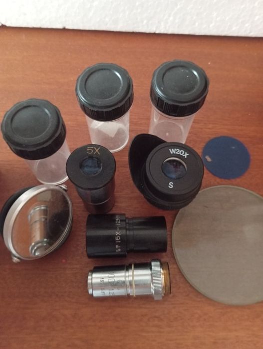 Lupas de laboratório