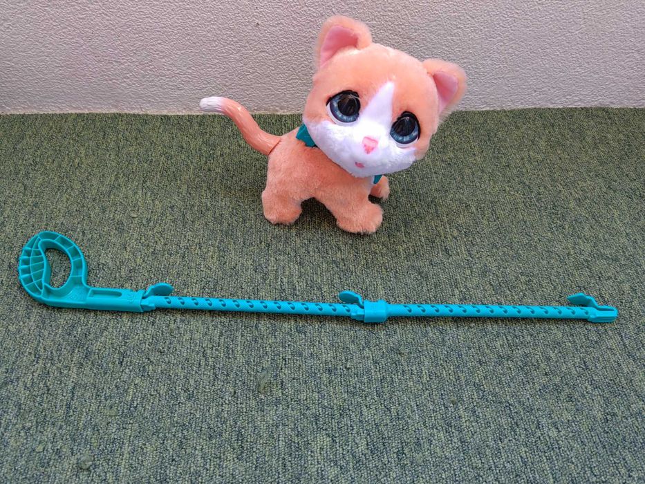 FurReal Walkalots Gatinho Interativo