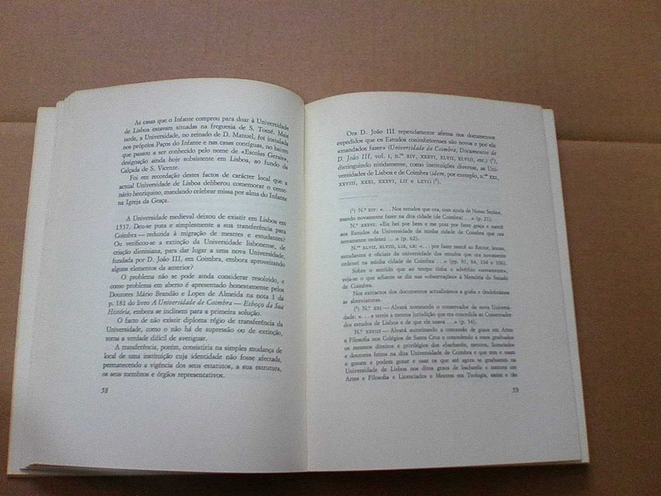 Pela Universidade de Lisboa - Dedicatória de Marcello Caetano