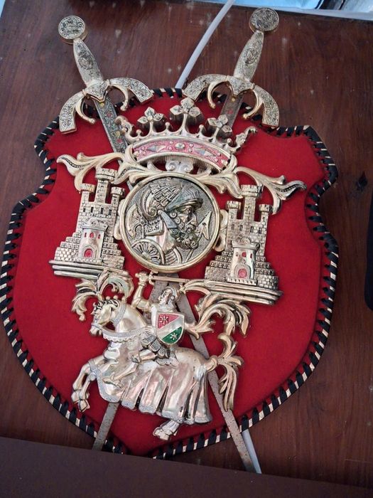 Quadro com espadas