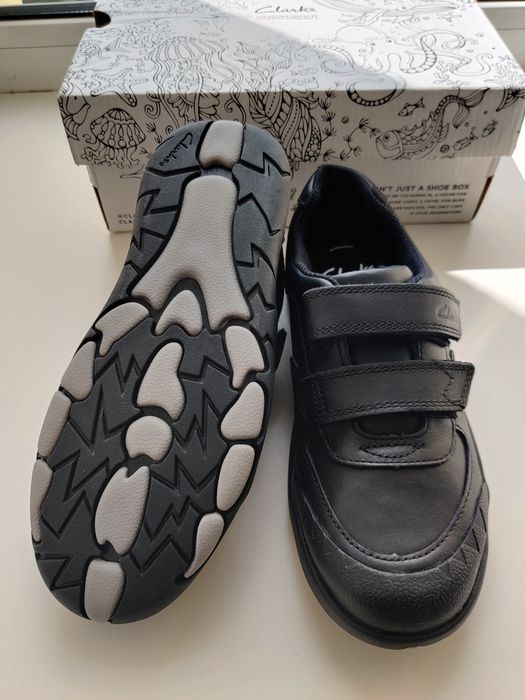 Шкіряні черевики Clarks, розмір 35