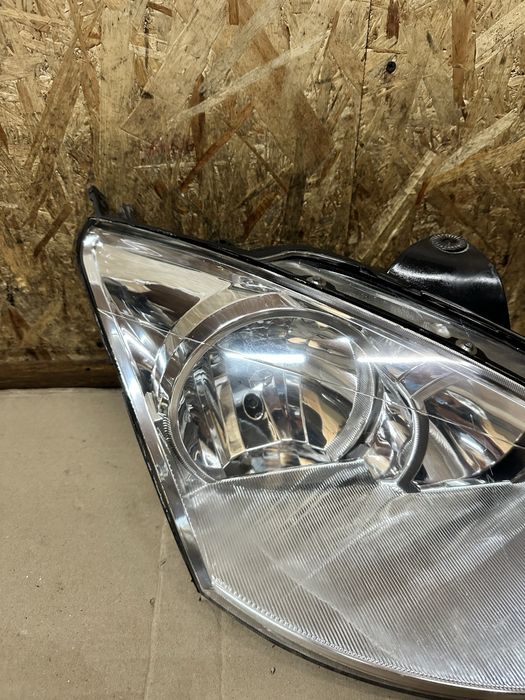Передні фари Ford Focus I Форд Фокус 1 2001—2004 рестайл ціна за пару