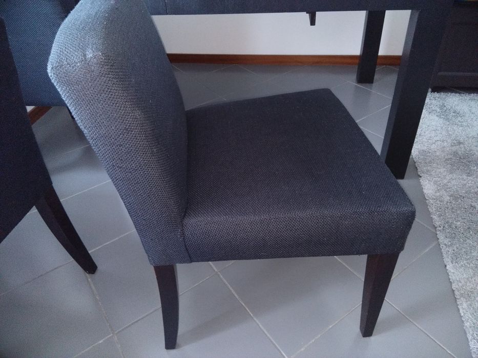 Conjunto de 4 cadeiras cinza
