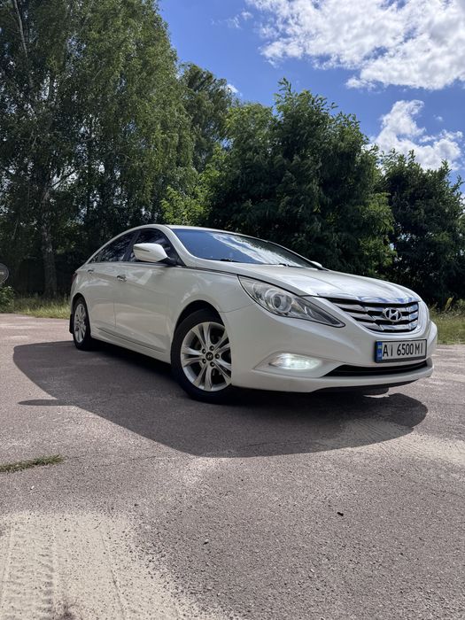 Hyundai Sonata YF
