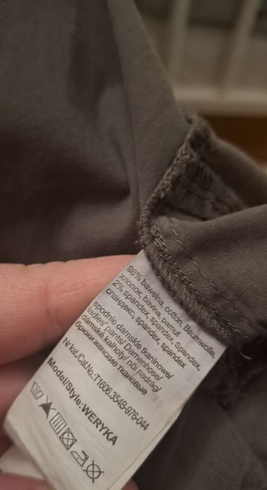 Spodnie materiałowe Tatuum 44