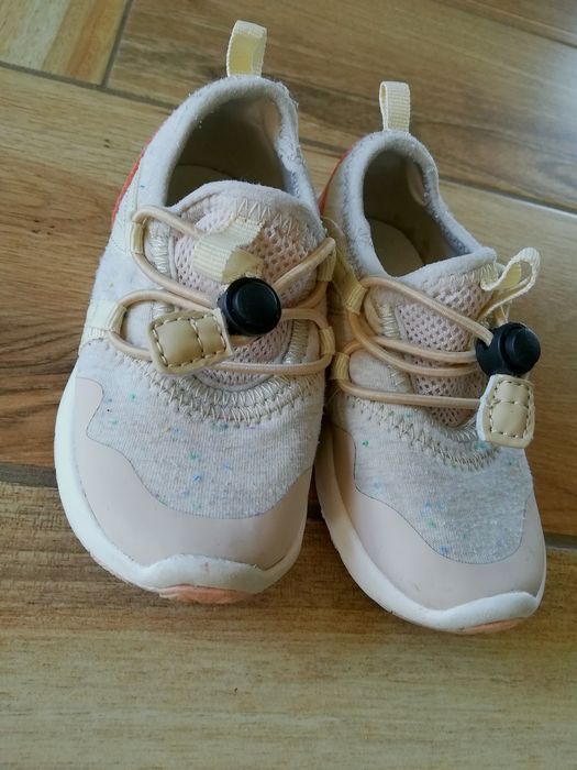 Adidasy Bejo dla dziewczynki trampki buty sportowe rozmiar 22/23