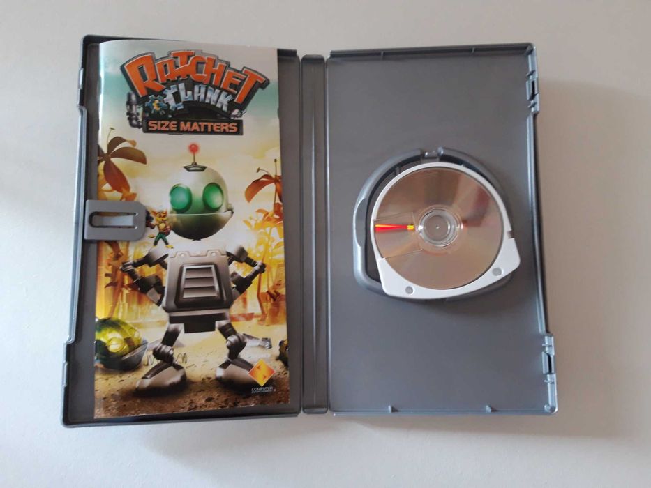 Jogo PSP  "Ratchet  & Clank - Size matters"