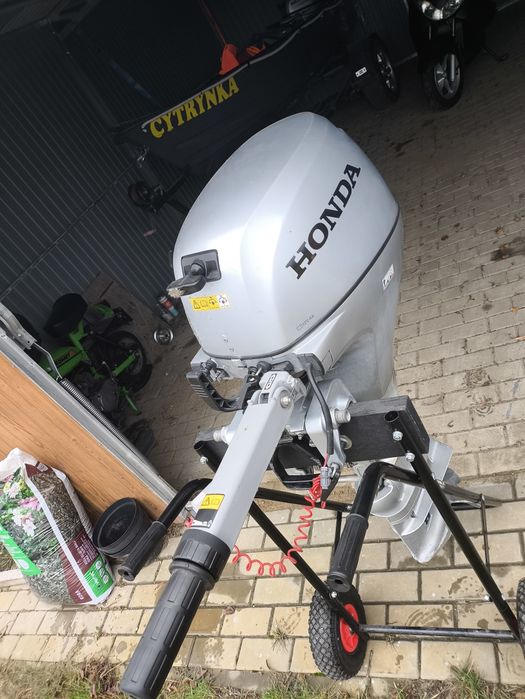 Silnik zaburtowy Honda 20 km