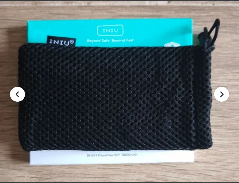 Павербанк INIU BI-B41 10000 mAh з USB-C та USB-A для заряджання смартфонів та планшетів з ліхтариком