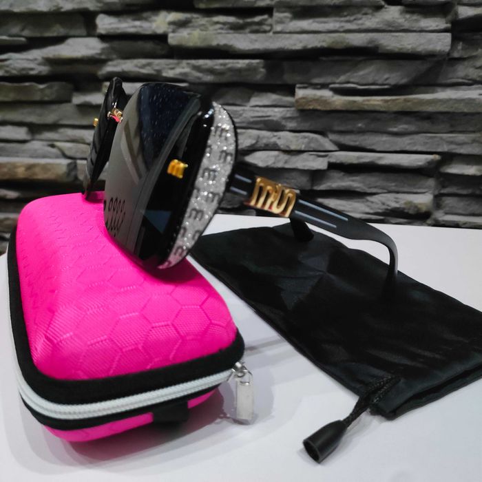 Nowe eleganckie okulary przeciwsłoneczne z etui dla kobiet