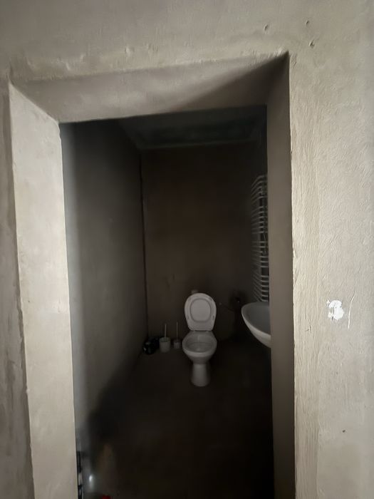 Продаж виробн. скл.приміщень з офісним блоком . Львів