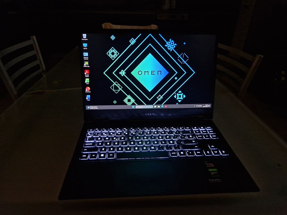 Gamer Hp Omen 15-en0002np