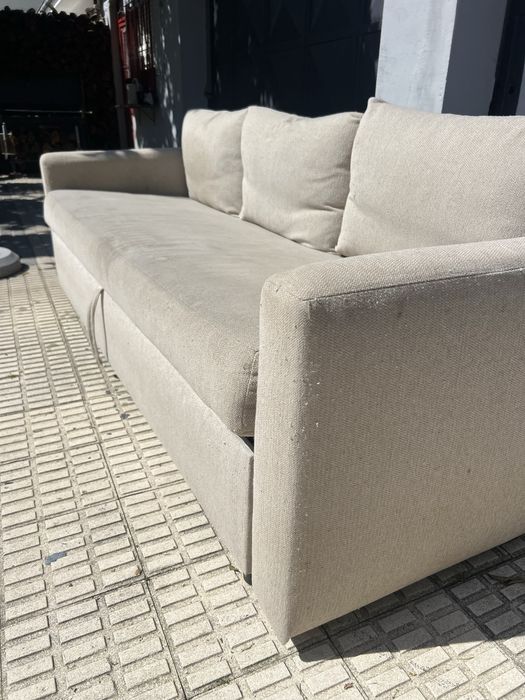 Sofá-cama IKEA .