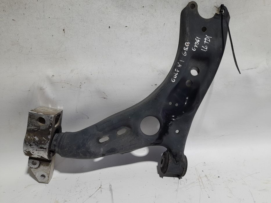 Braço de suspensão frente esquerdo VOLKSWAGEN Golf VI (5K1)