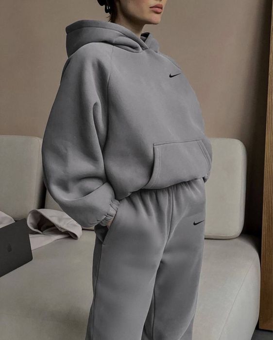 Женский костюм Nike Найк На флисе Жіночий спортивний костюм 42-46: 780 ...