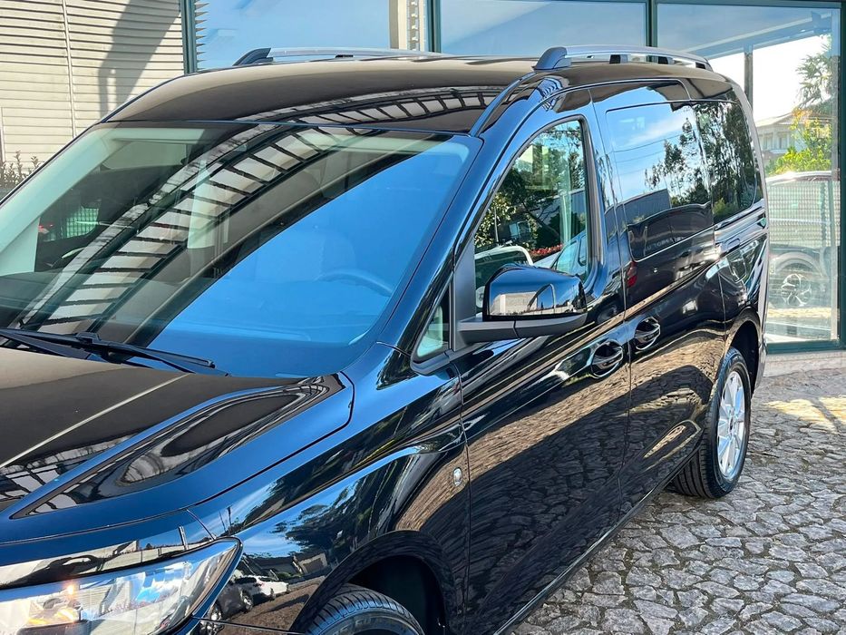 Ford Tourneo Connect Grand 2.0 TDCi Titanium