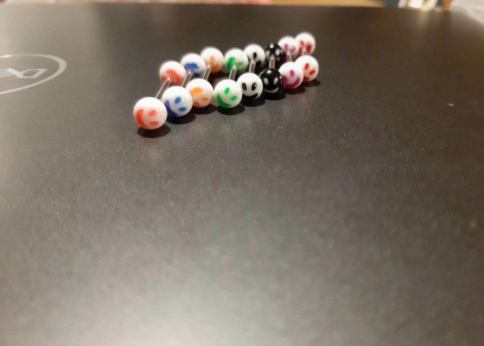 Kolczyk do języka piercing pomarańczowa buźka :)