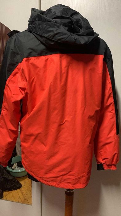 Kurtka damska z kapturem