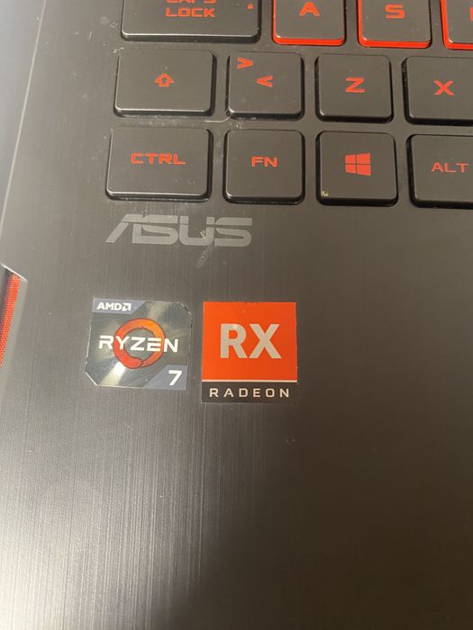 Computador ROG- Rysen 7- Model GL702ZC