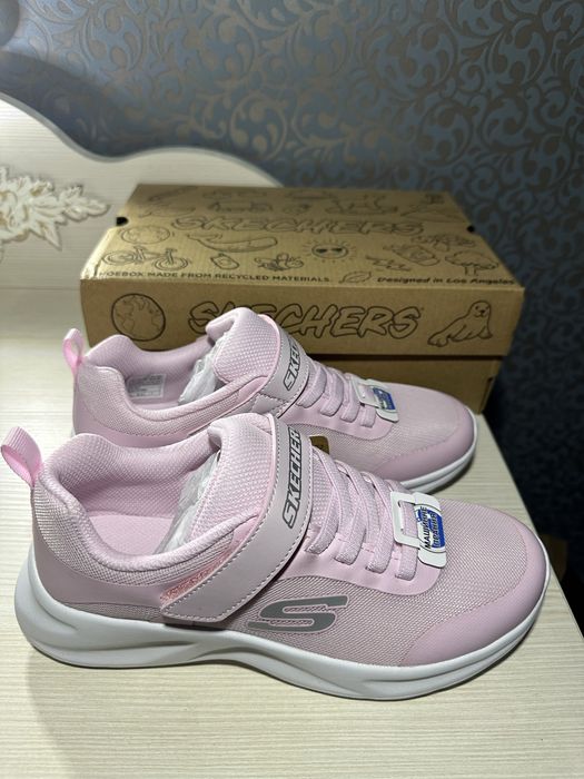 Skechers кросівки дівчинка розміри від  27,5 до 37