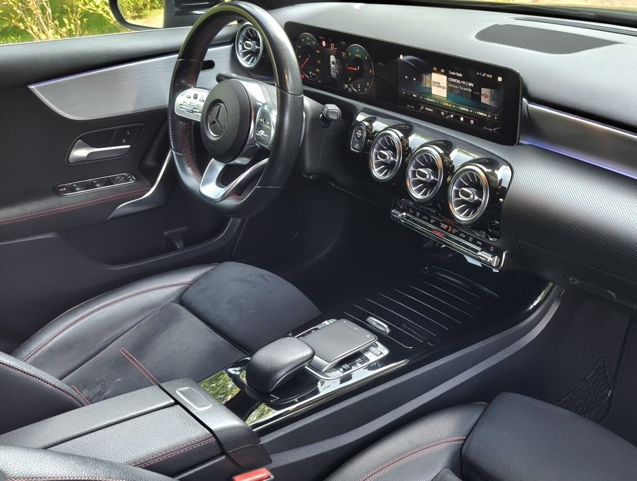 Mercedes A 180 AMG automático