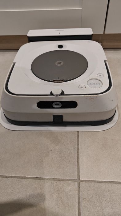 Robot mopujący iRobot Brava Jet