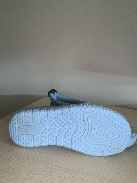 Sapatos Aquaticos Stitch