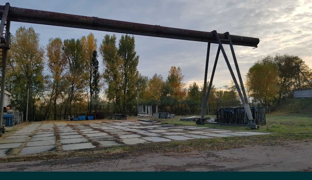 Гаражні бокси та ділянка з краном 5т в передмісті Черкас, с. Слобода
