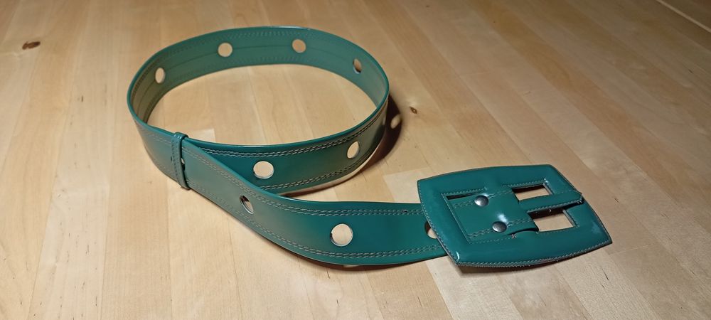 Szeroki zielony pasek PRL vintage