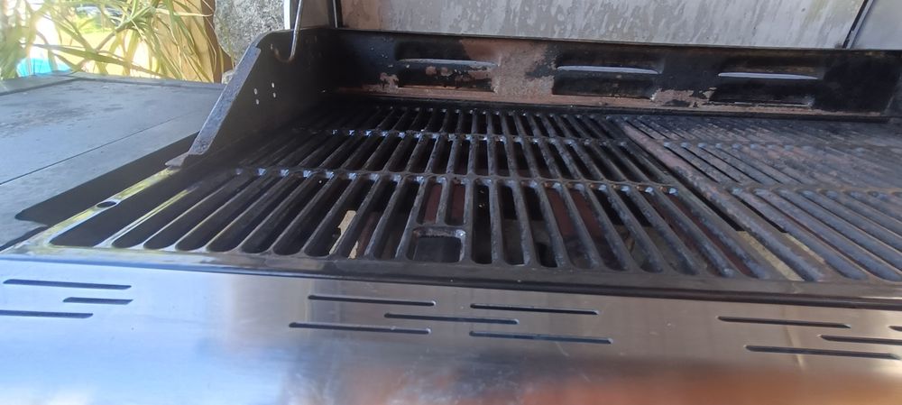 Grill gazowy ogrodowy outback meteor 6 palnikow plus podgrzewacz