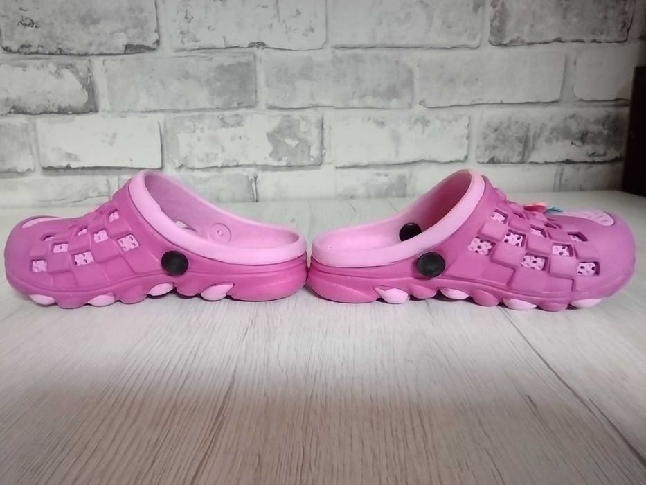 różowe Klapki piankowe na basen plażę typu crocsy 24/25 motylki lekkie