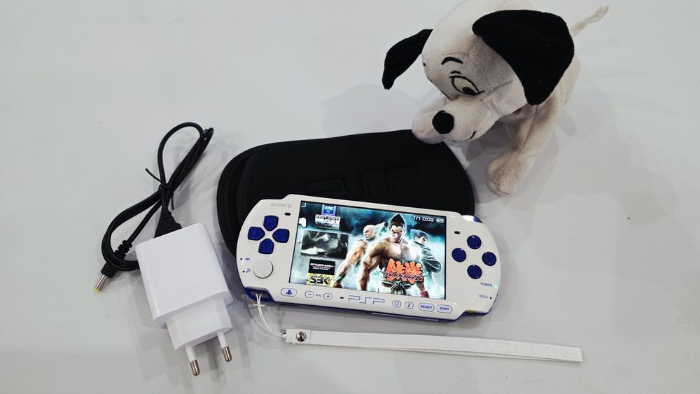 Sony PSP-3000  64гиг 136игр+ чехол!