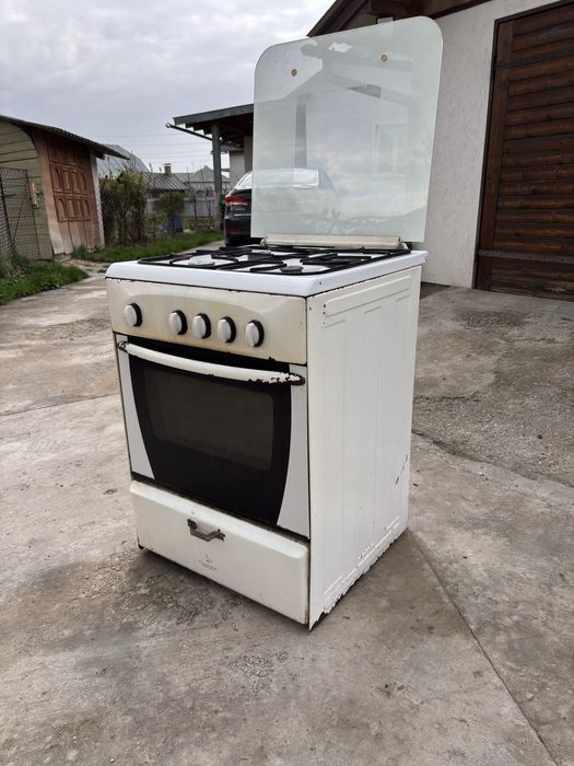 Газова плита 60 см Profi 7000-08 Wh