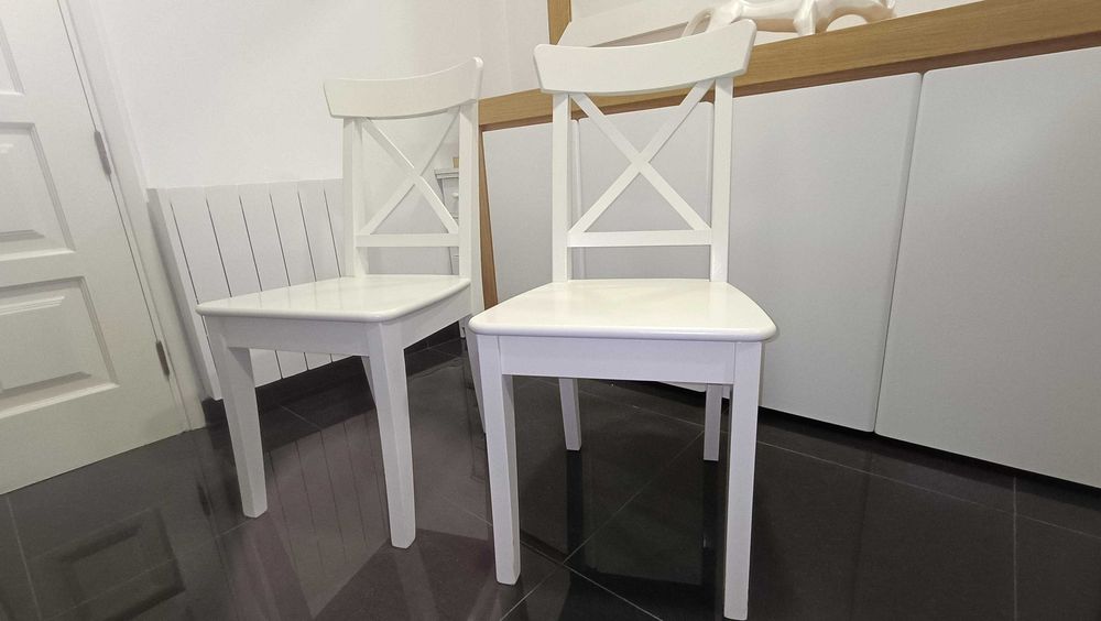 Mesa TORSBY IKEA Refeição 6 a 8 pessoas + 4 Cadeiras Branca IKEA