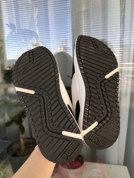 Кросівки PUMA, розмір 37