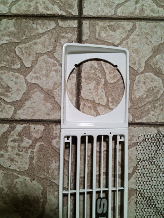 Grelha Frontal Suzuki Samurai