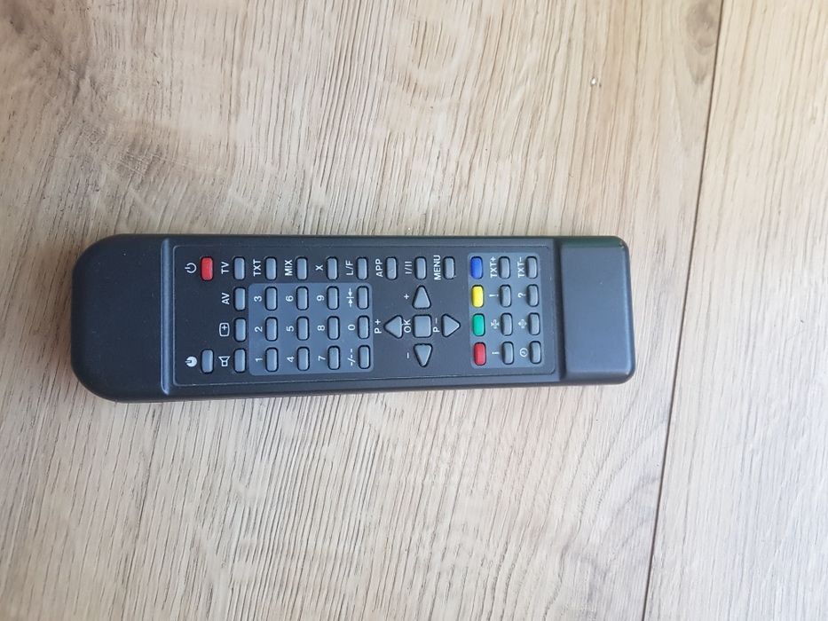 Pilot do telewizora Elemis NZS 2050 ; NZS 2051.