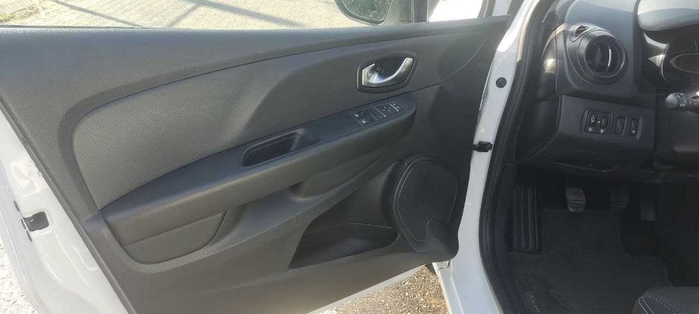 Автомобіль Рено Кліо