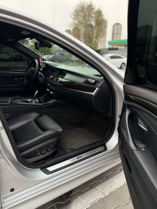 Продам БМВ Ф10, орігінальний м-пакет