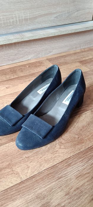 Buty polskie na obcasie