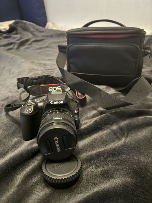 Maquina fotografica Canon EOS 250D