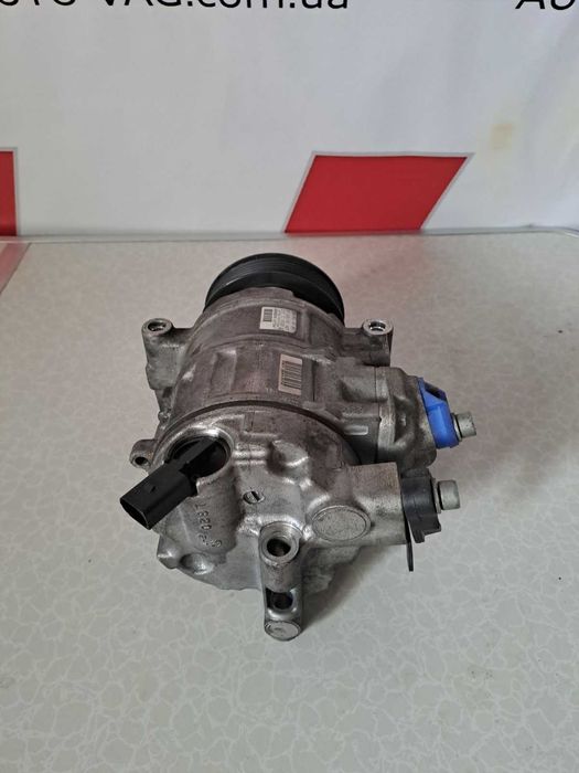 Компресор кондиціонера 8KD260805 на AUDI, VW