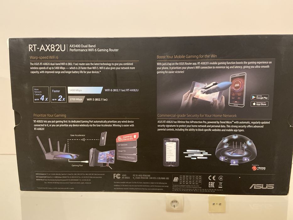ASUS RT-AX82U AX5400 Wi-Fi 6 Gaming Router — como novo
