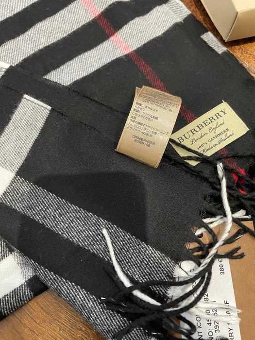 Шарф Burberry чорний