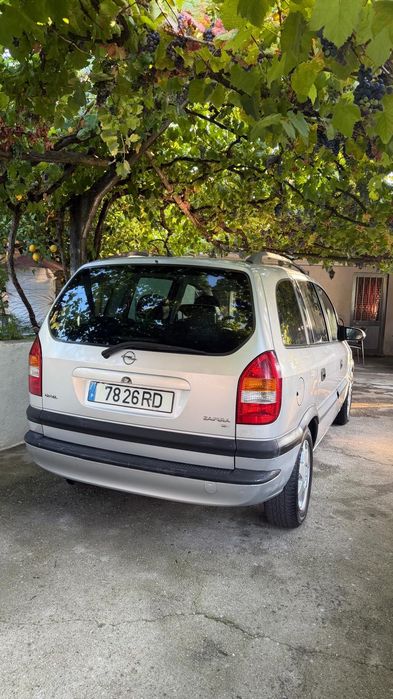 Opel Zafira A 2.0 DTI