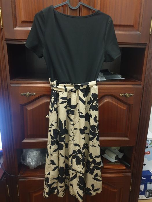 VESTIDOS completamente NOVOS