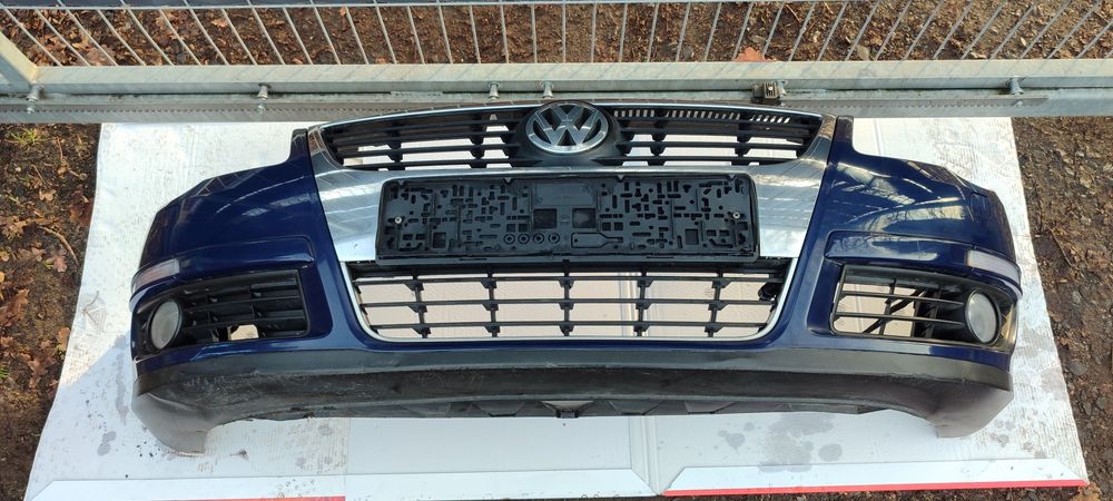 Zderzak przedni kompletny VW passat b6 LA5E części przód Xenon grill