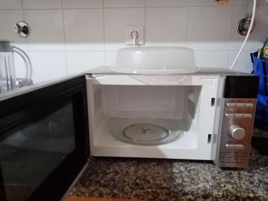 Microondas como novo